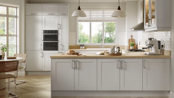 Kitchen with Classic Shaker Light Grey Wood Grain doors