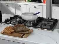 kitchen appliances in new kitchen