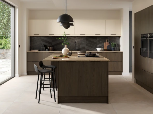 Clarence kitchen doors range