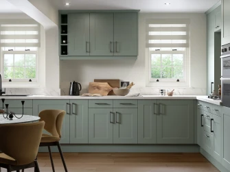 KM Shaker Classic No Lines in Reed Green with Crystal Marble worktop